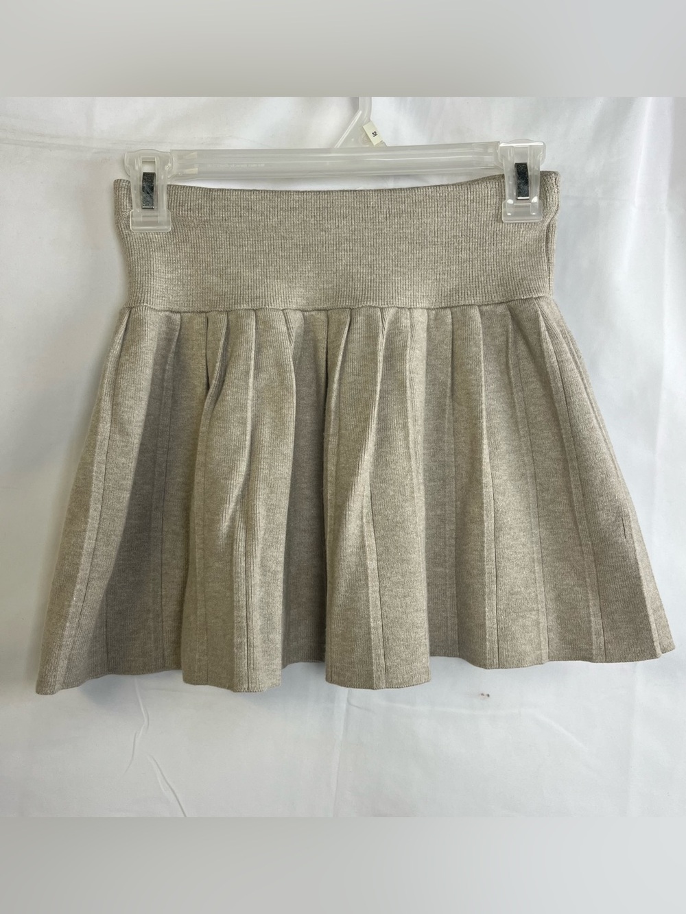 Meshki Beige Knit Pleated Mini Skirt  High Waist Ribbed Size 2XS Coquette‎